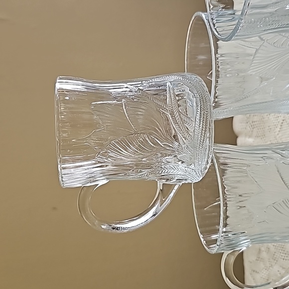 Set of 4 Canterbury Crocus Coffee Mugs - Picture 4 of 9